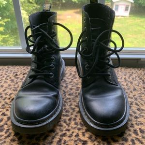Classic black leather dr. Martens